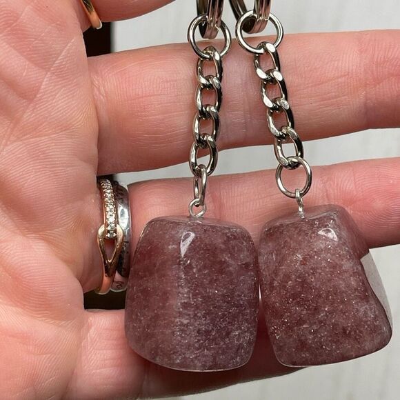 Strawberry Quartz tumble keychain key ring pendant chain NEW pink natural - Picture 4 of 8